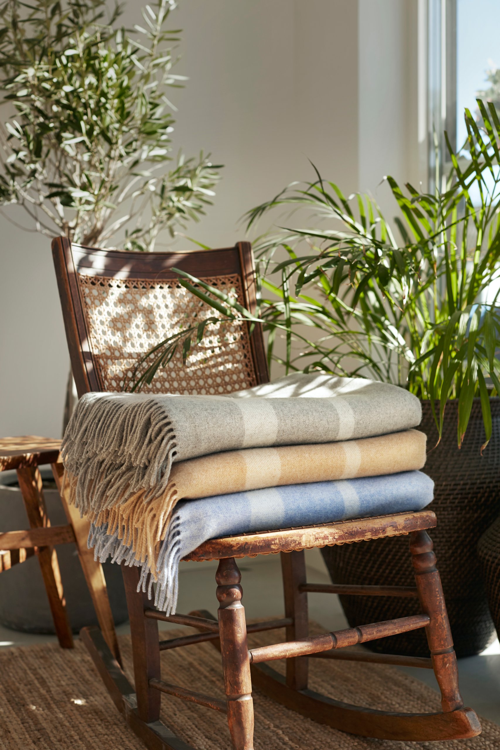 Lexington Hotel Throw hellblau – Bild 2